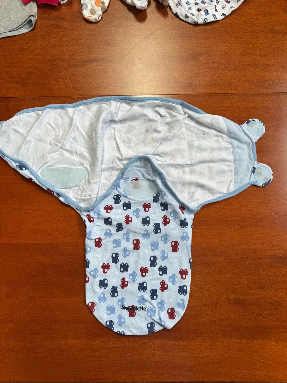 Garanimals set swaddleme